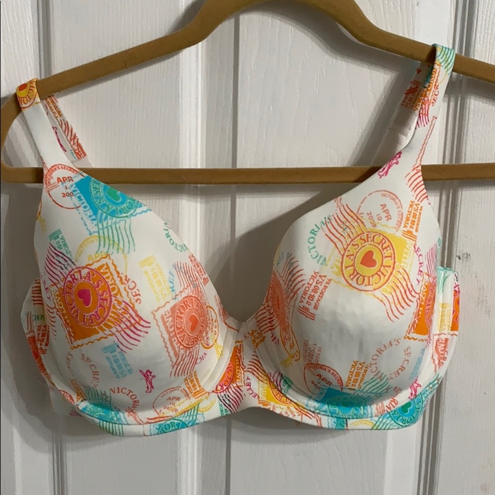 Victoria’s Secret Body by Victoria 38D. NWT